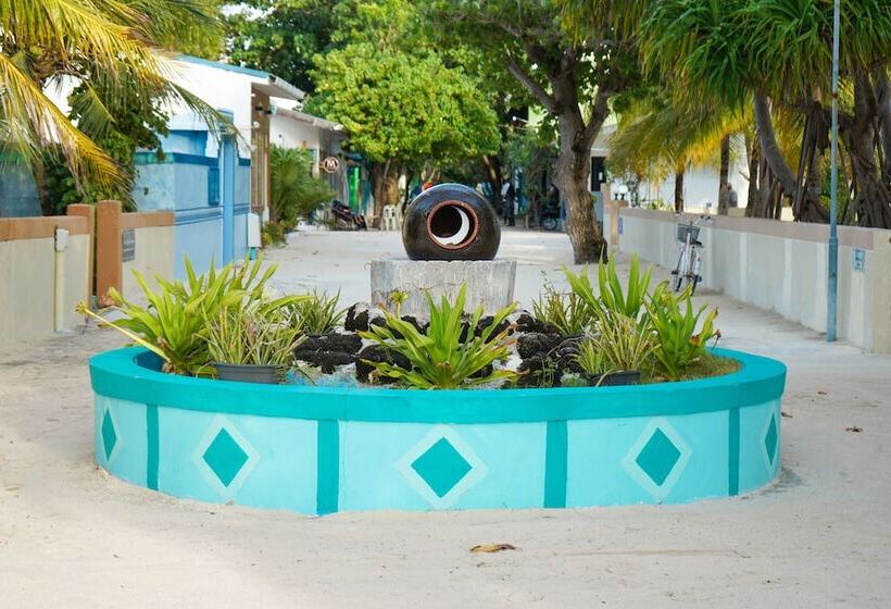 پانسیون Banyan Villa Maldives Dhangethi