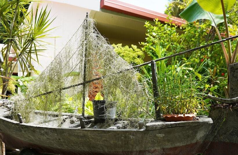 پانسیون Banyan Villa Maldives Dhangethi