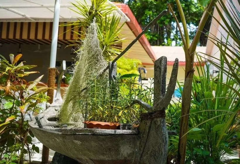 پانسیون Banyan Villa Maldives Dhangethi