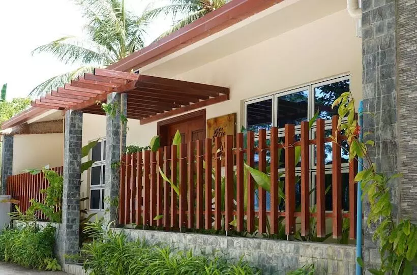 پانسیون Banyan Villa Maldives Dhangethi