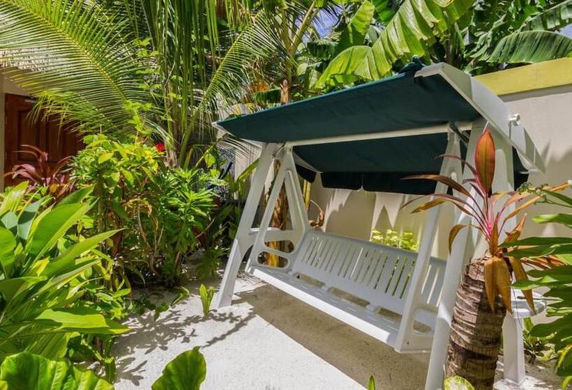 پانسیون Banyan Villa Maldives Dhangethi