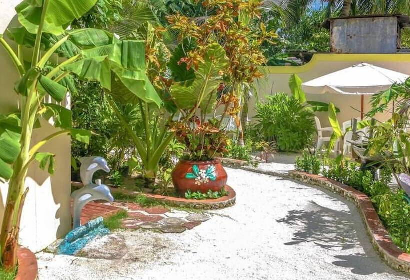 پانسیون Banyan Villa Maldives Dhangethi