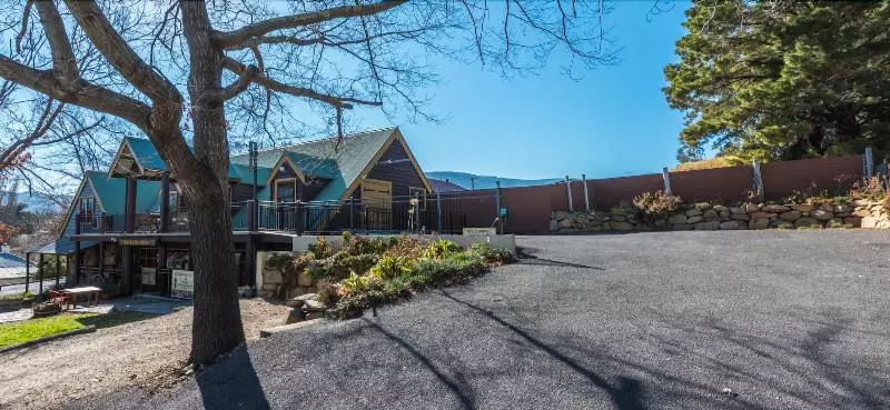 ペンション Gold Mine Guest House And Cafe