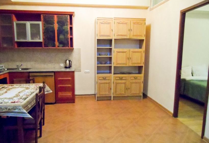 پانسیون Jermuk Guest House