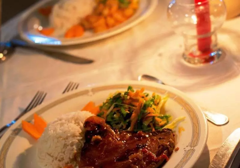 پانسیون Zerof Guest House