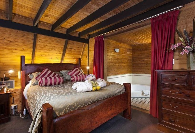 The Mouses House Rainforest Retreat