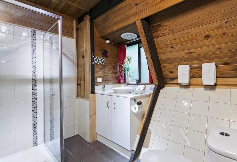 The Mouses House Rainforest Retreat