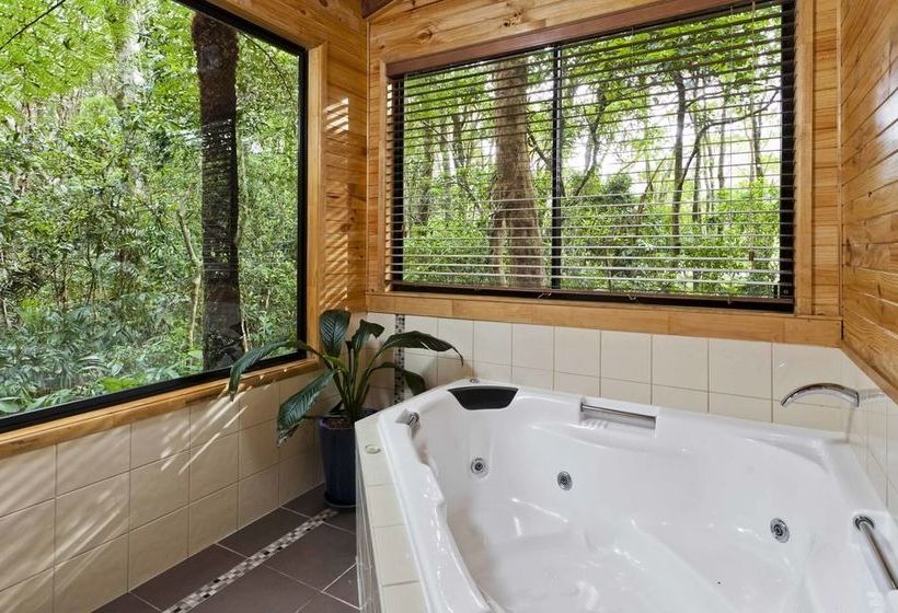 The Mouses House Rainforest Retreat