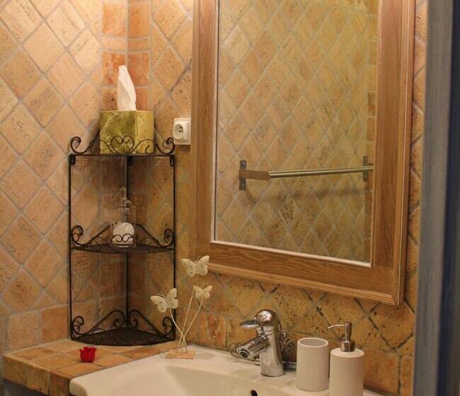 تختخواب و صبحانه A L Orée Du Pin Chambres D Hôtes