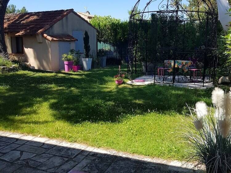 تختخواب و صبحانه A L Orée Du Pin Chambres D Hôtes