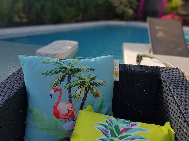 تختخواب و صبحانه A L Orée Du Pin Chambres D Hôtes