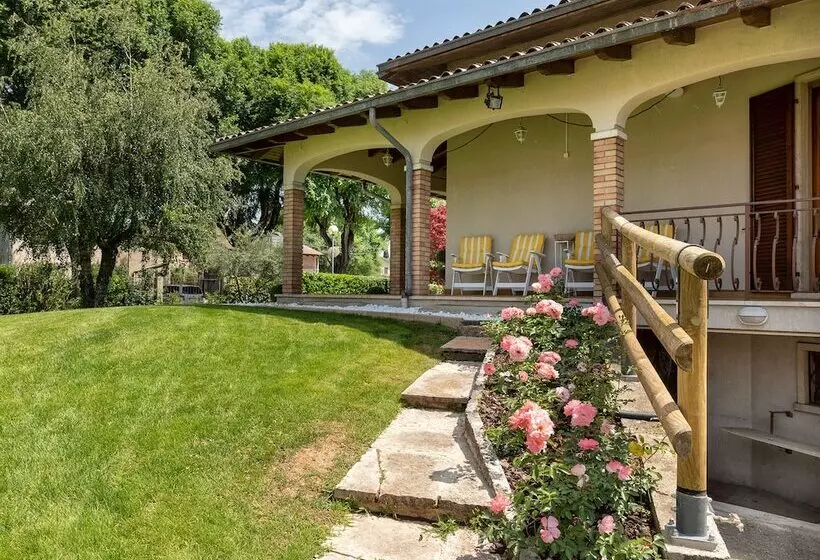 Aamiaismajoitus (B&B) Il Giardino Segreto
