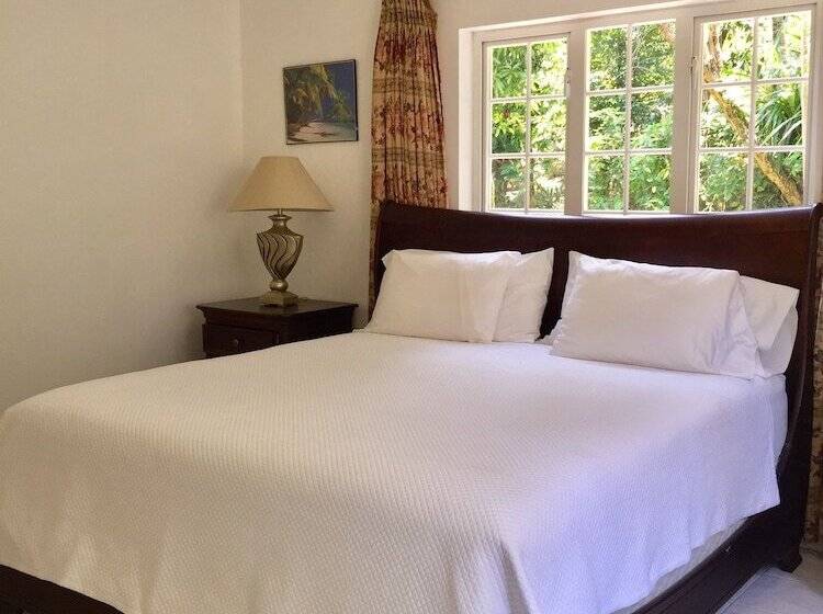 تختخواب و صبحانه San Sky