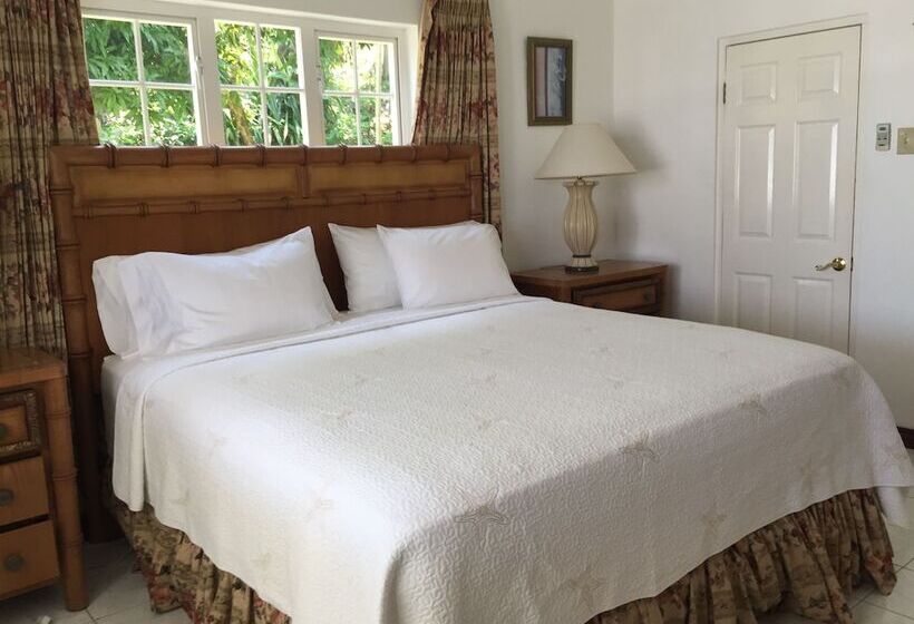 تختخواب و صبحانه San Sky