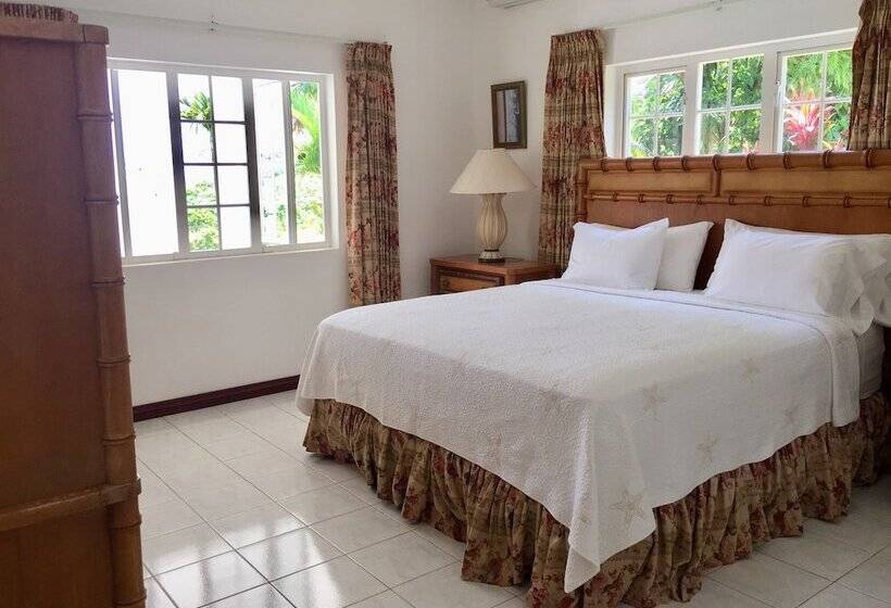 تختخواب و صبحانه San Sky