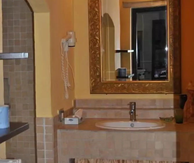 ホテル Agrisalotto