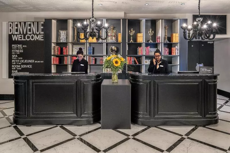 Hotel Doubletree By Hilton Carcassonne