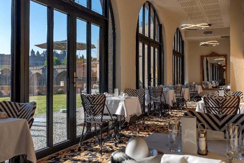 Отель Doubletree By Hilton Carcassonne