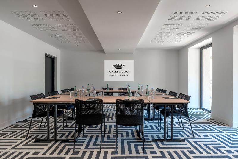 Отель Doubletree By Hilton Carcassonne