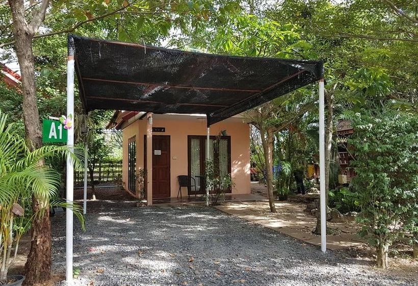 Отель Green Leaf Resort