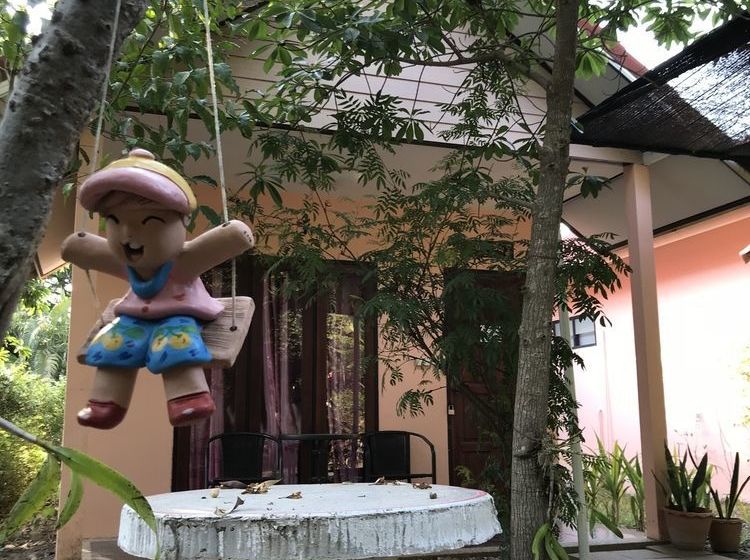 Отель Green Leaf Resort