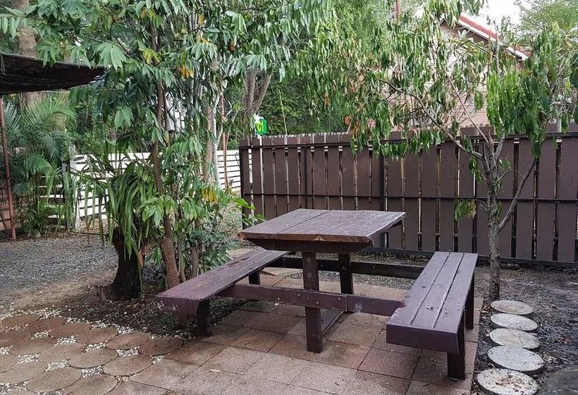 Отель Green Leaf Resort