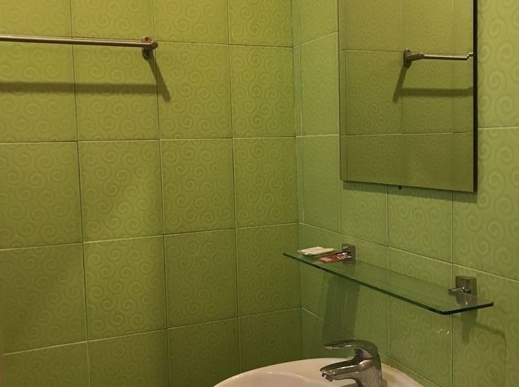 Отель Green Leaf Resort