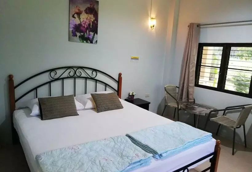 Hotelli Napadol Resort