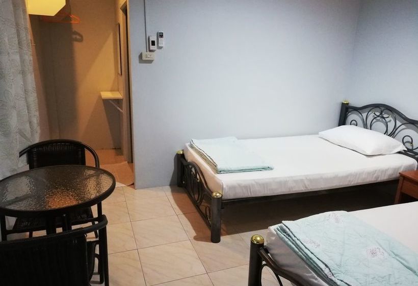 בית מלון כפרי Napadol Resort