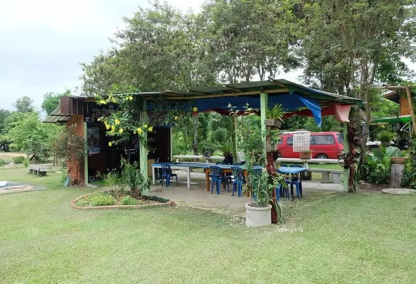 Hotelli Napadol Resort