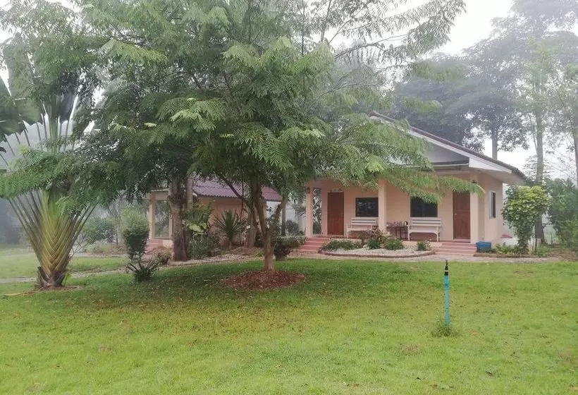 Hotelli Napadol Resort