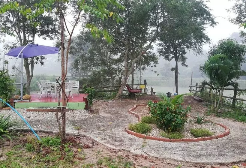 Hotelli Napadol Resort