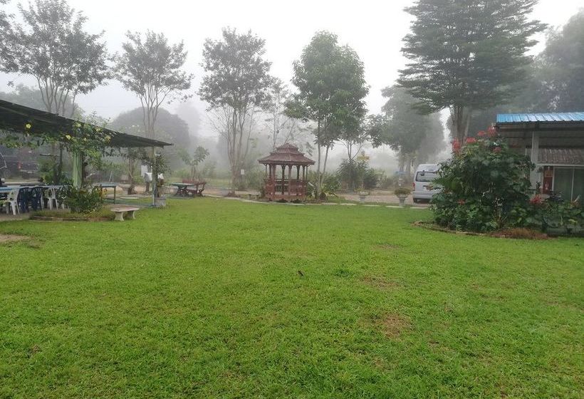 בית מלון כפרי Napadol Resort