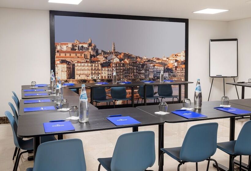 فندق Oporto Airport & Business