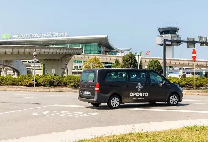 ホテル Oporto Airport & Business