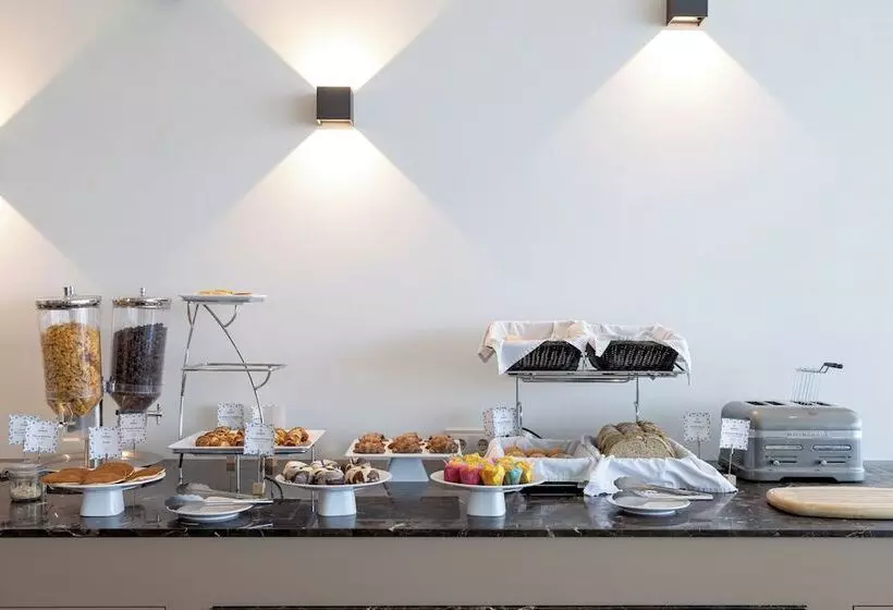 ホテル Oporto Airport & Business