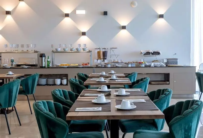 ホテル Oporto Airport & Business