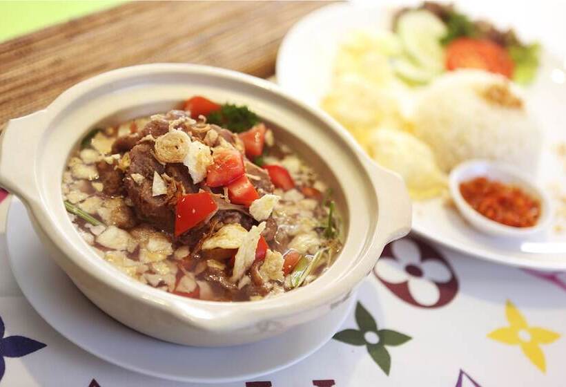 בית מלון כפרי The Rivavi Legian