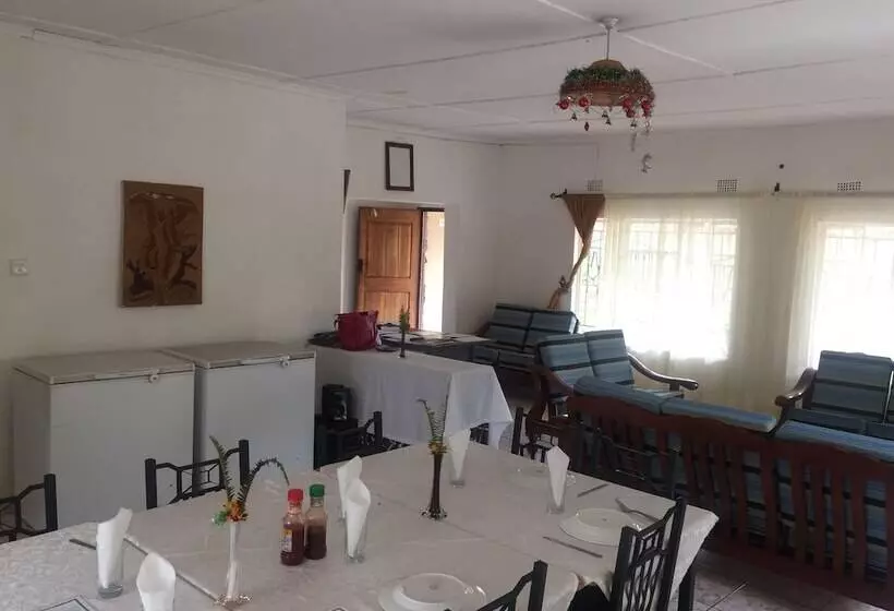 پانسیون Kana Guest House