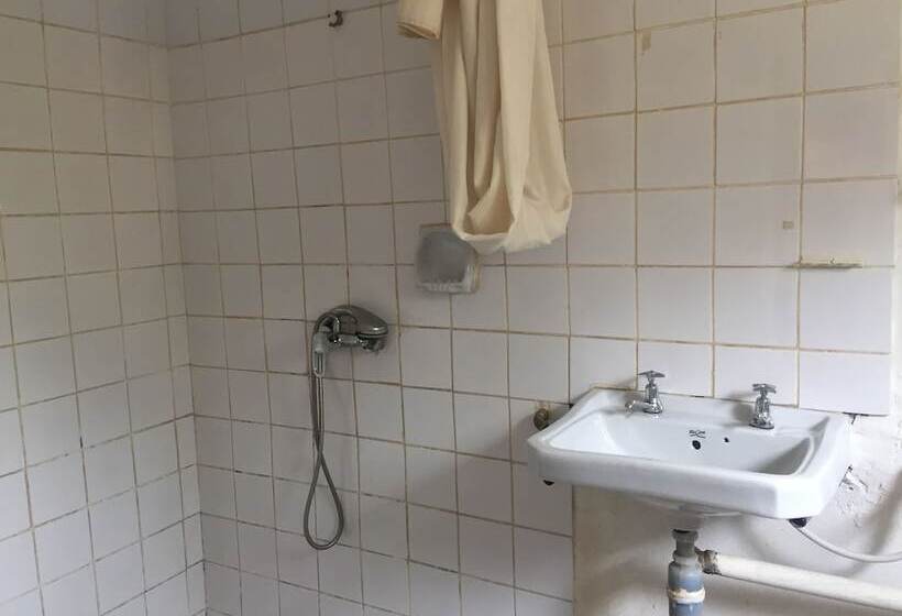 پانسیون Kana Guest House