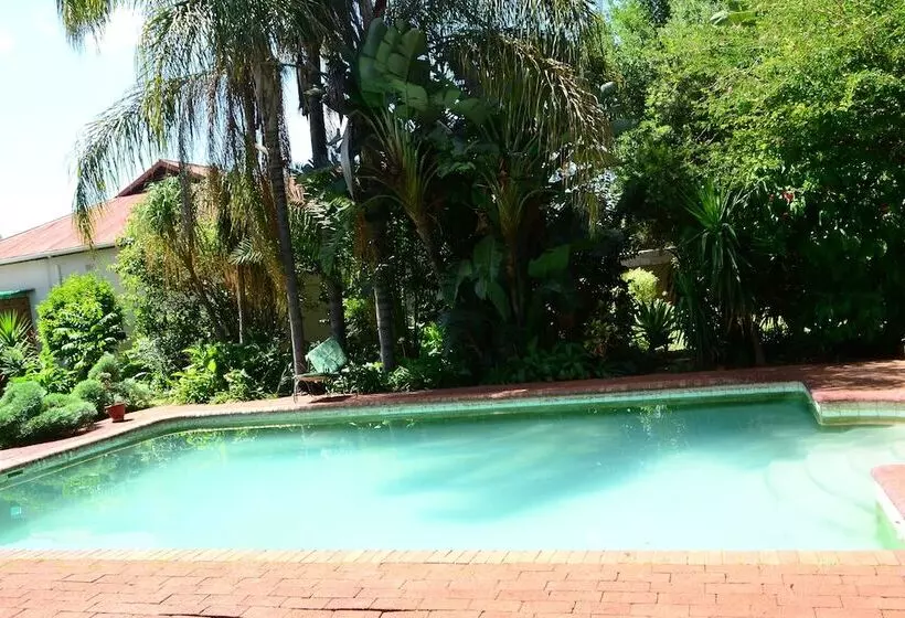 تختخواب و صبحانه Breeze Guest House