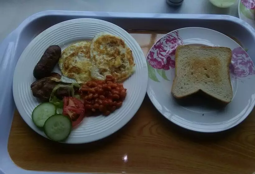 تختخواب و صبحانه Breeze Guest House