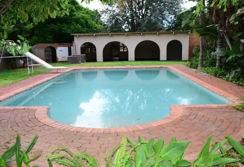 تختخواب و صبحانه Breeze Guest House