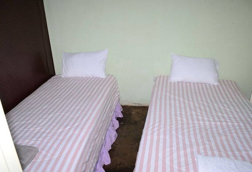 تختخواب و صبحانه Breeze Guest House