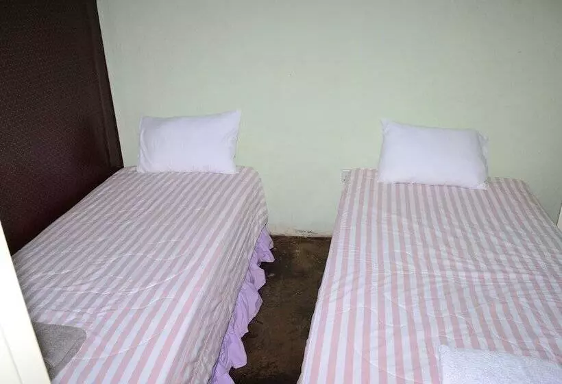 تختخواب و صبحانه Breeze Guest House