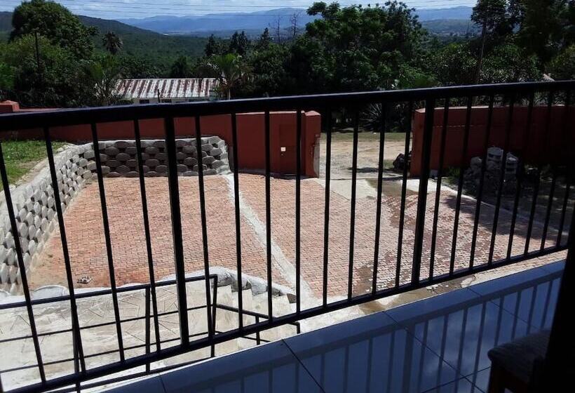 تختخواب و صبحانه Coats Valley House