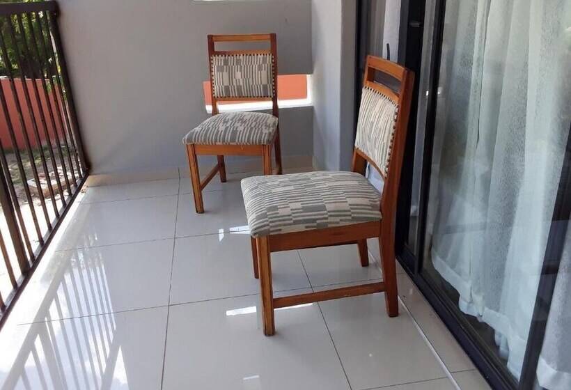 تختخواب و صبحانه Coats Valley House