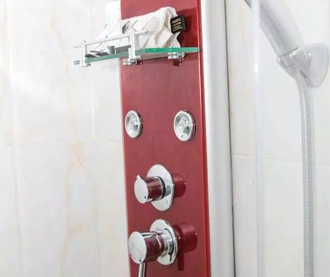 تختخواب و صبحانه Streets Of Gold Guest House