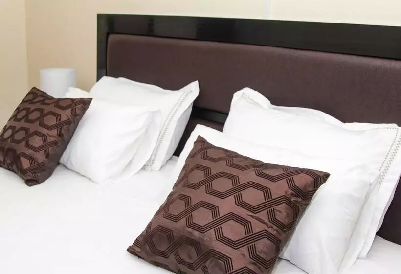 تختخواب و صبحانه Streets Of Gold Guest House