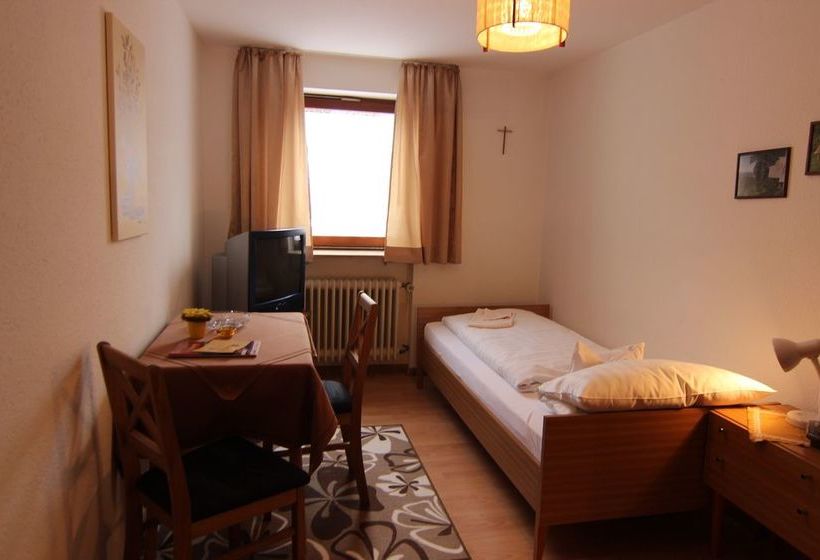 ホテル Bäckereicafé & Pension Estenfeld